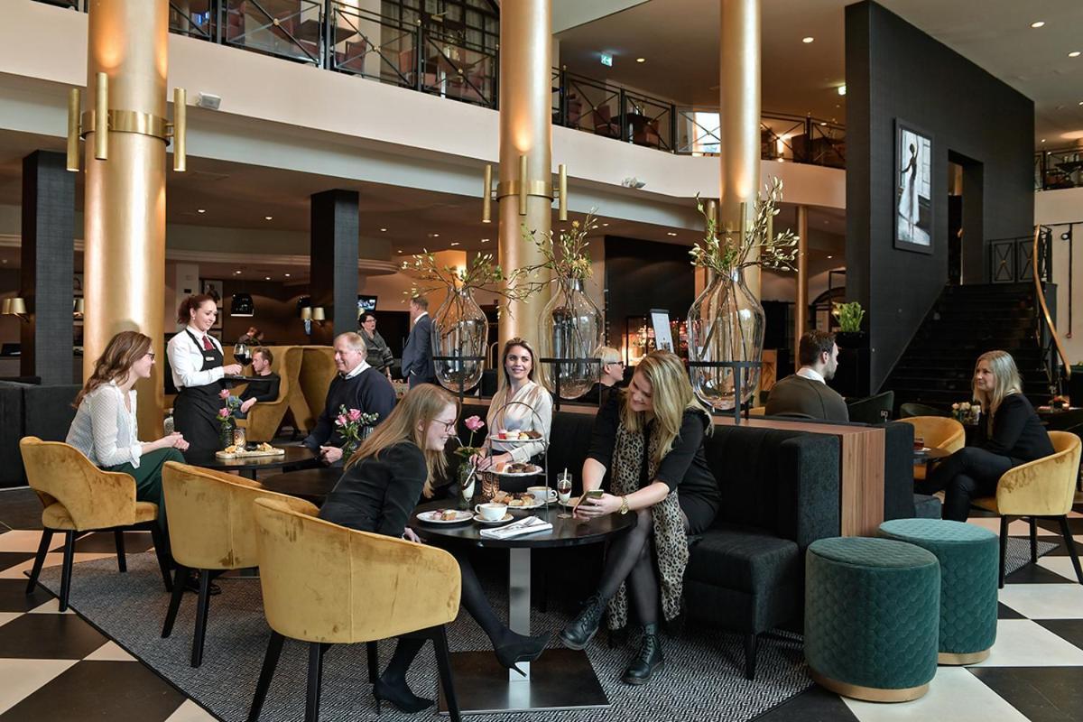 Van Der Valk Theaterhotel Almelo Extérieur photo